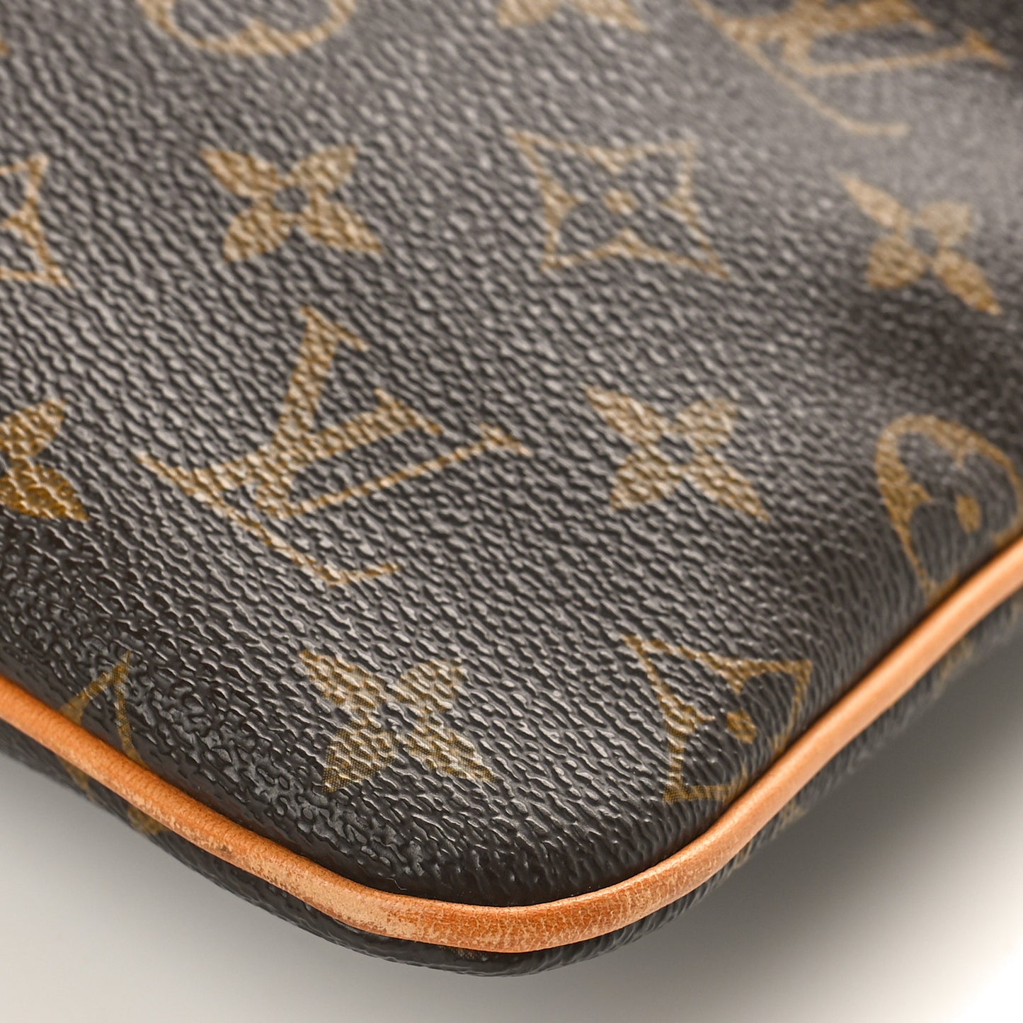 Monogram Pochette Valmy