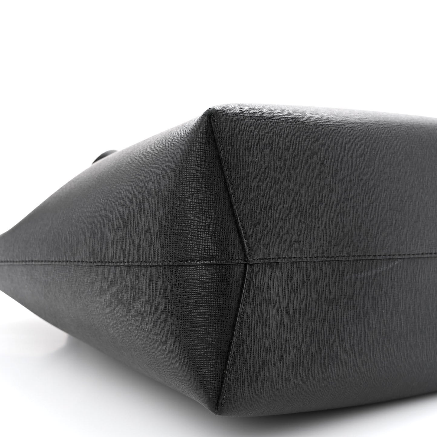Saffiano Bucket Bag Black Flamma