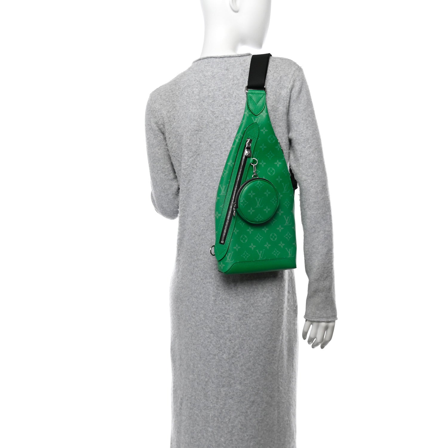 Louis Vuitton Taigarama Duo Slingbag Cactus Green 2 of 11
