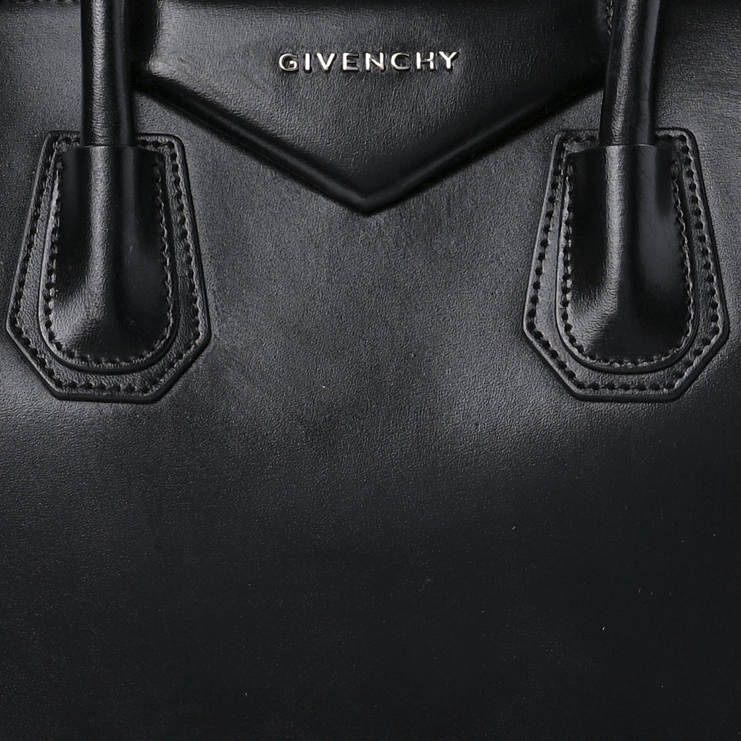 Shiny Lord Calfskin Small Antigona Black