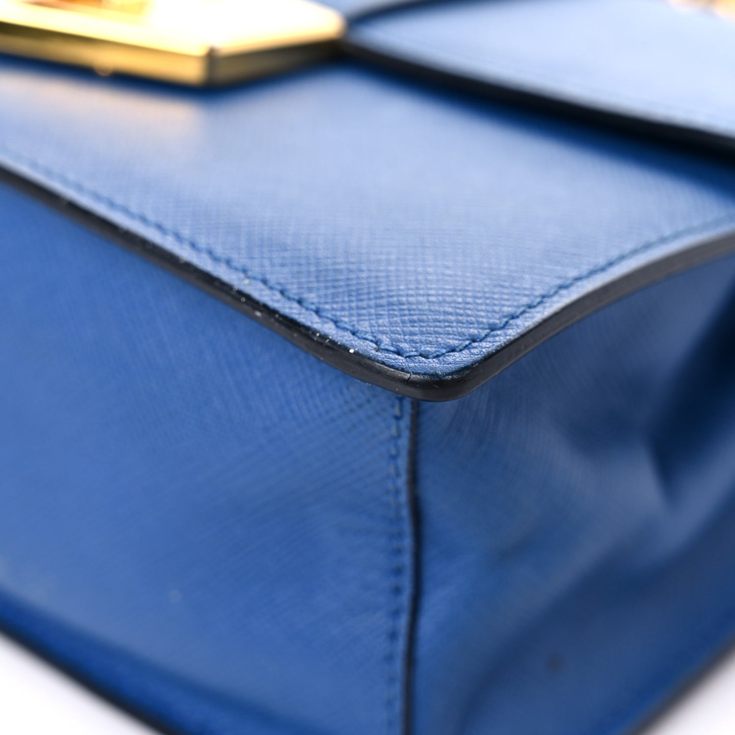 Saffiano Lock Crossbody Bleu
