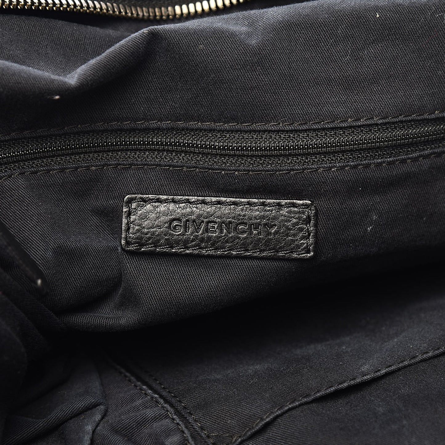Waxed Calfskin Medium Nightingale Black
