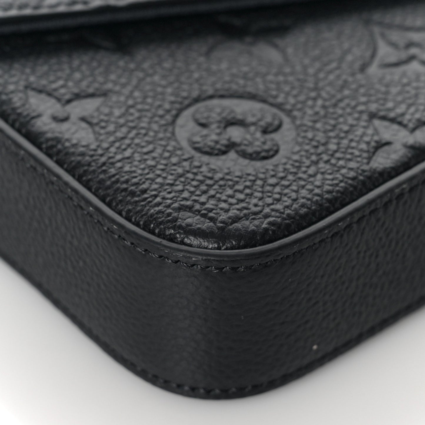 Empreinte Pochette Felicie Chain Wallet Black