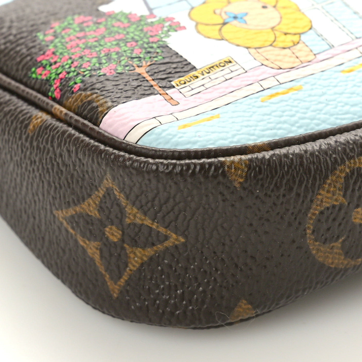 Monogram 2022 Christmas Animation Seoul Mini Pochette Accessories Fuchsia