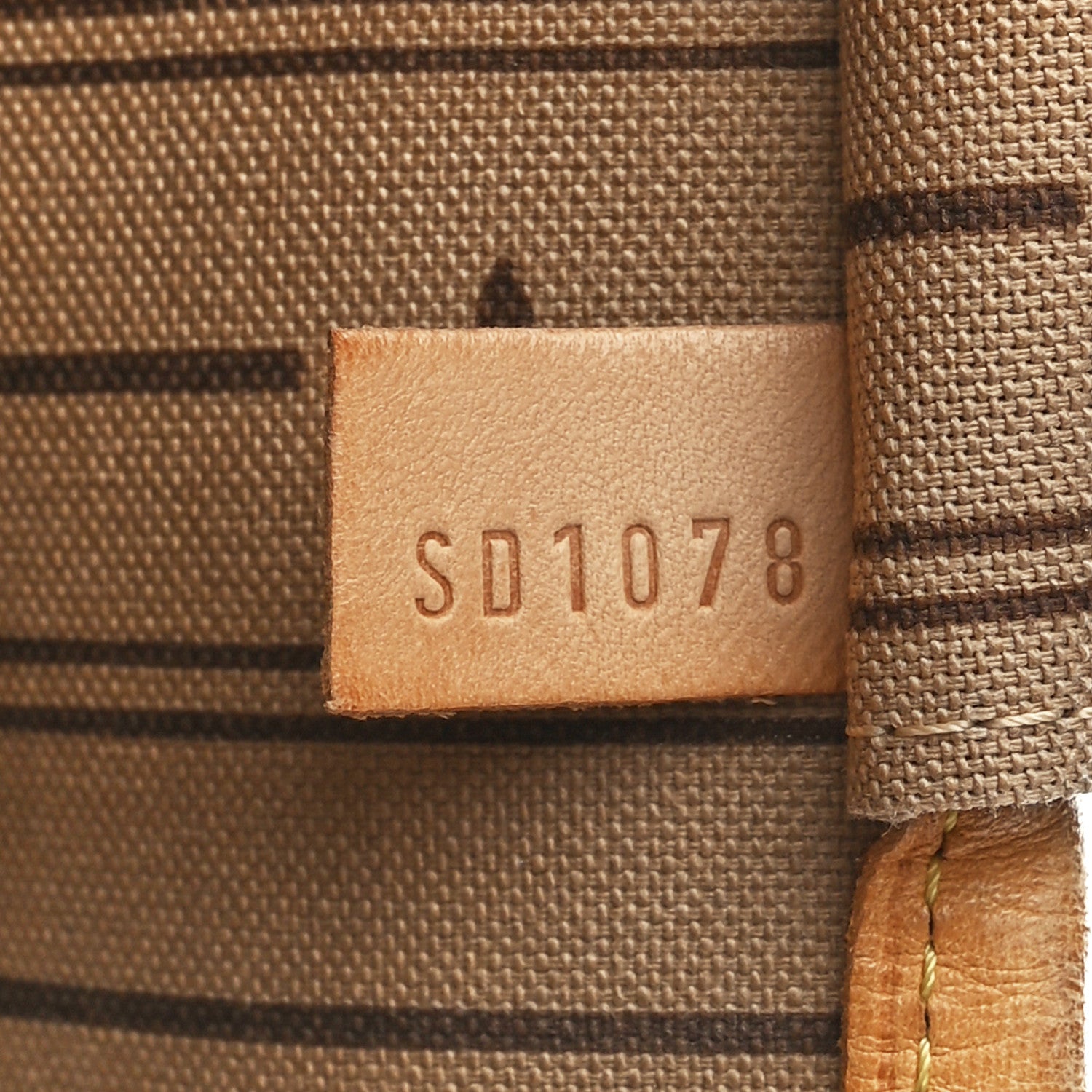 Louis Vuitton Monogram Neverfull MM 8 of 12