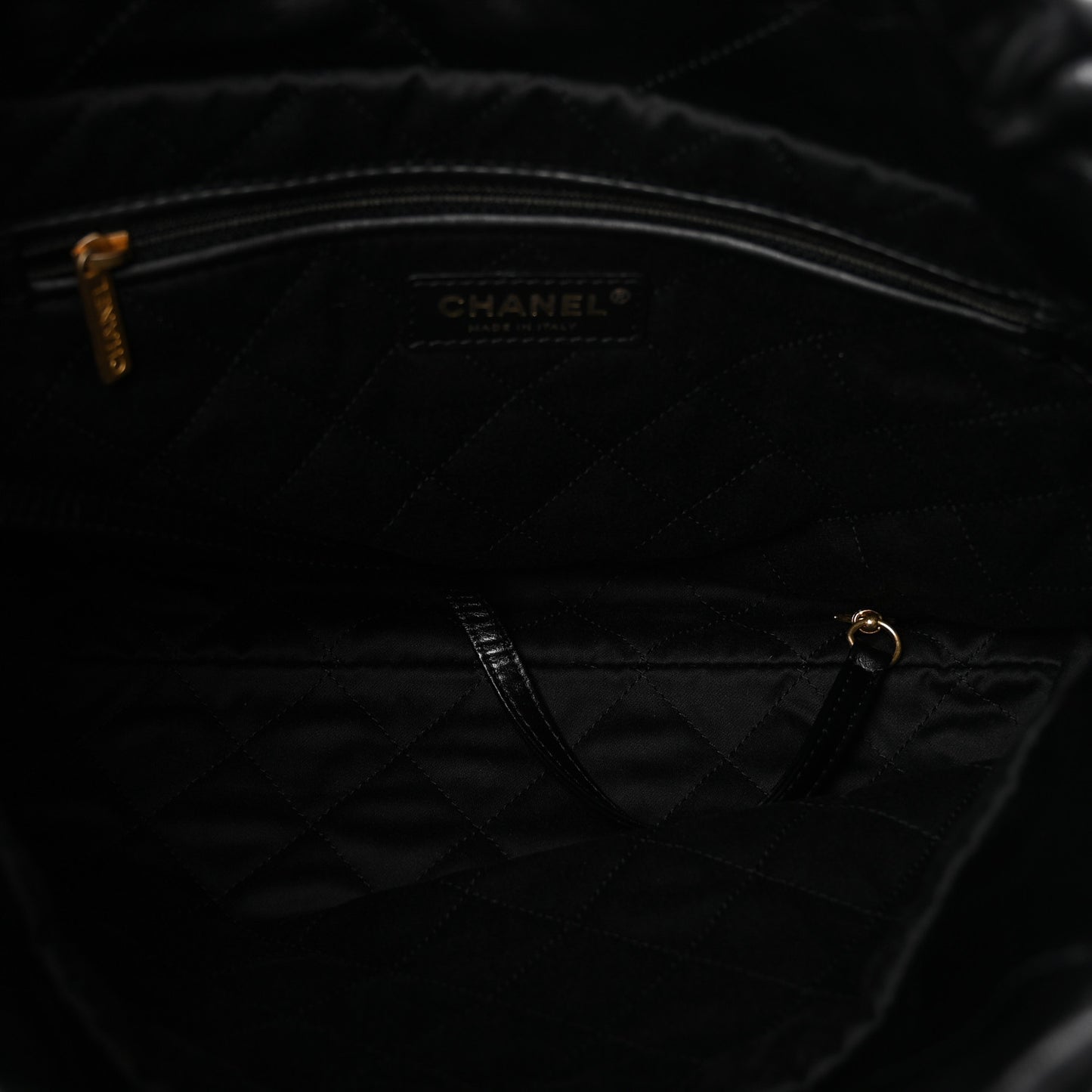 Shiny Calfskin Quilted Small Chanel 22 Black