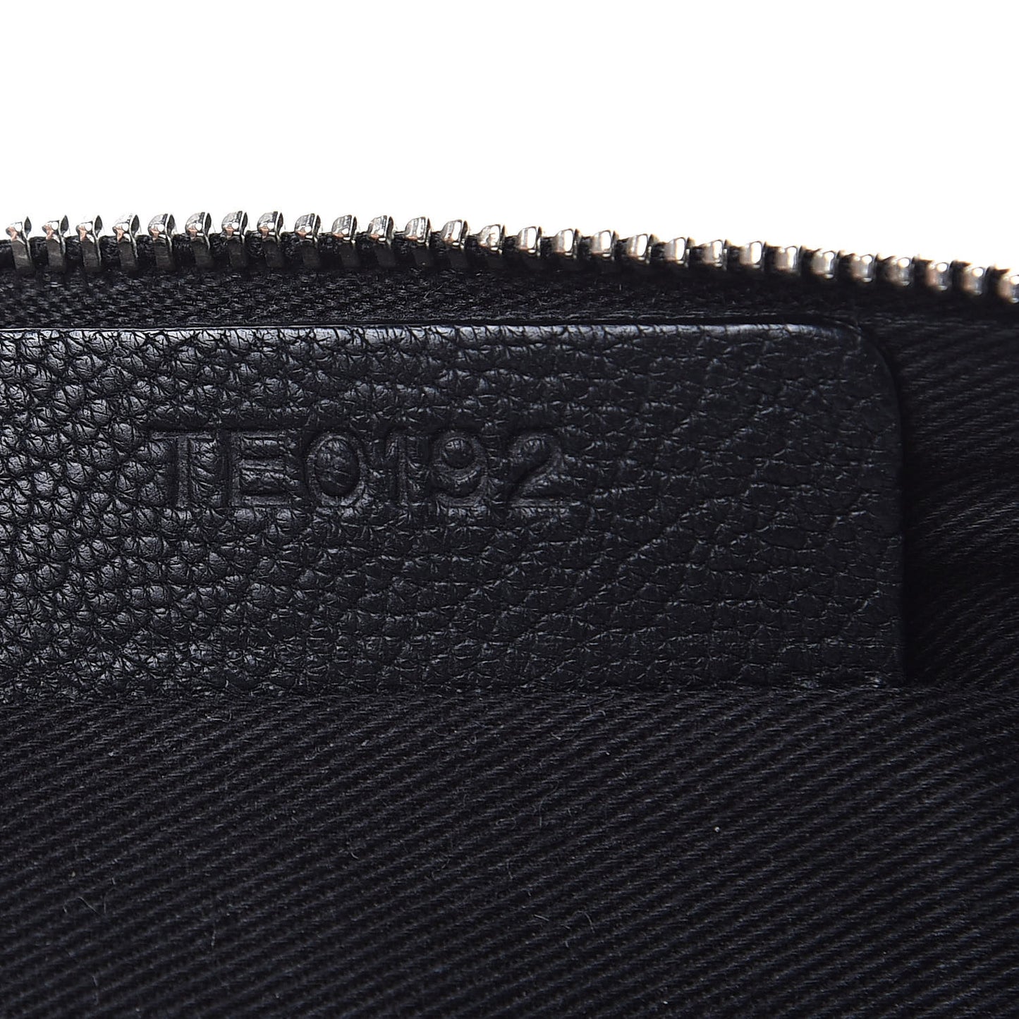 Sugar Goatskin Medium Antigona Pouch Black
