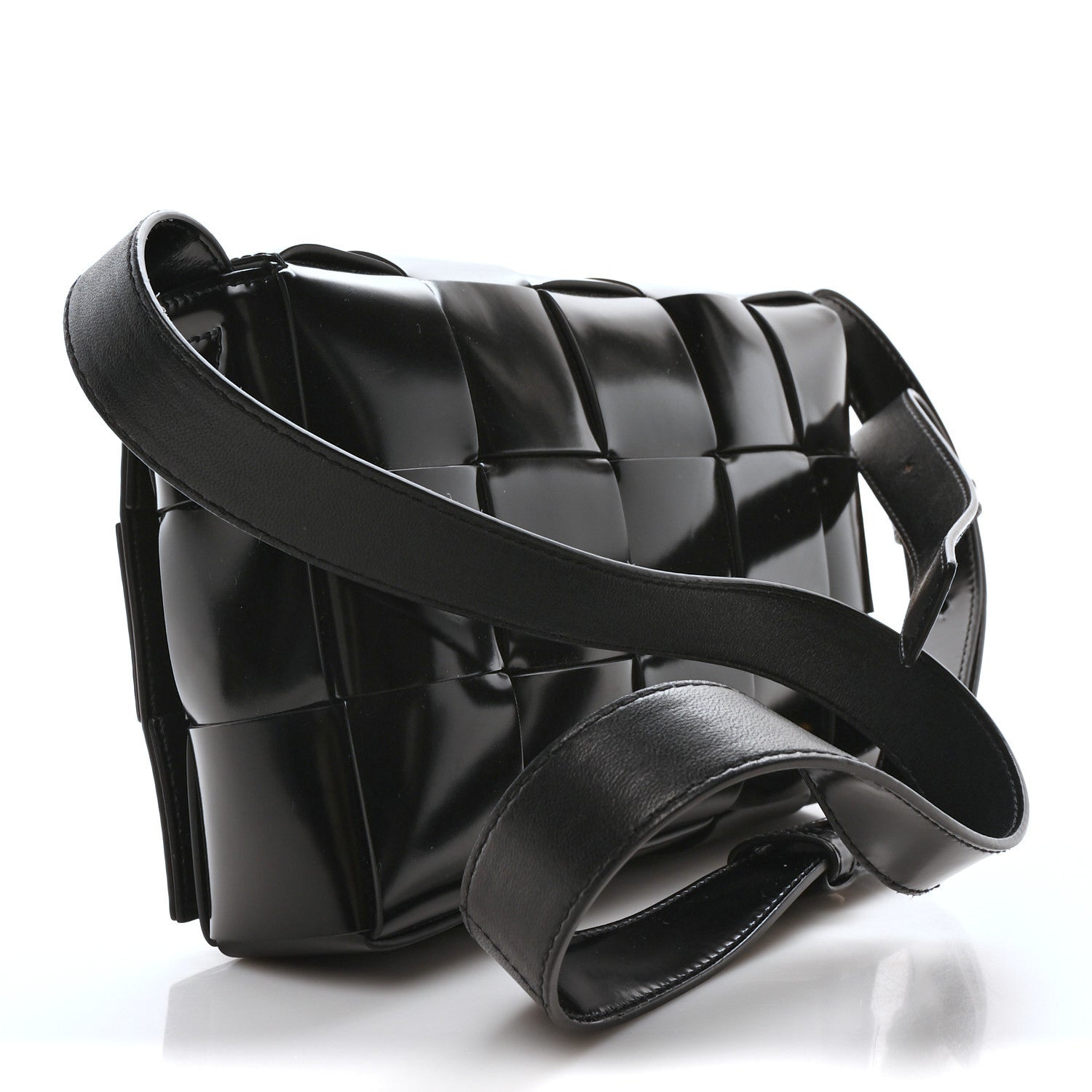 Bottega Veneta Spazzolato Intrecciato Maxi Cassette Crossbody Bag Black 3 of 9