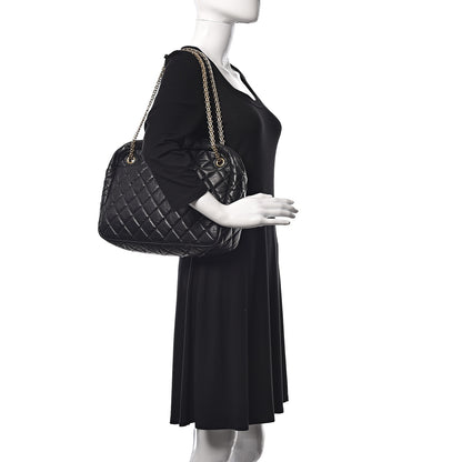 Chanel Aged Calfskin Quilted Large Reissue Camera Case Black 2 of 9