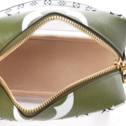 Louis Vuitton Monogram Giant Beach Pouch Kaki 5 of 8