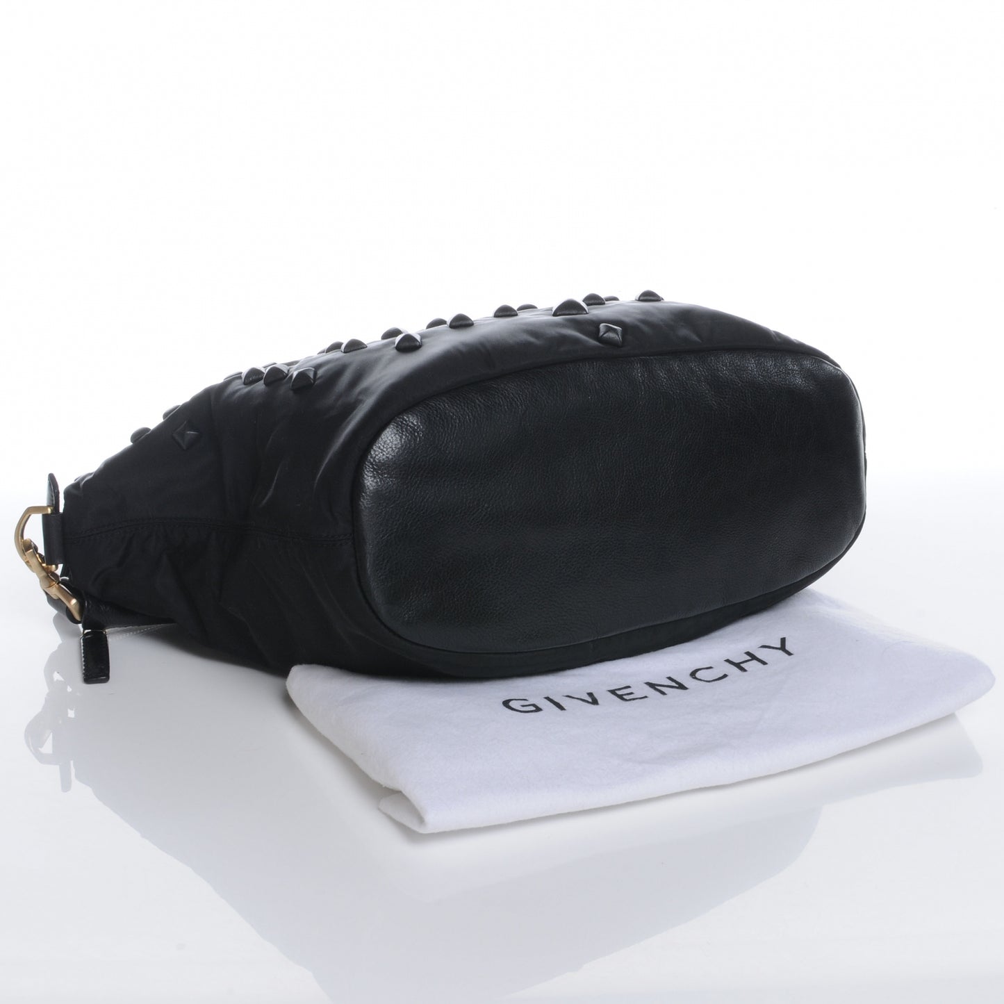 Nylon Studded Medium Nightingale Black