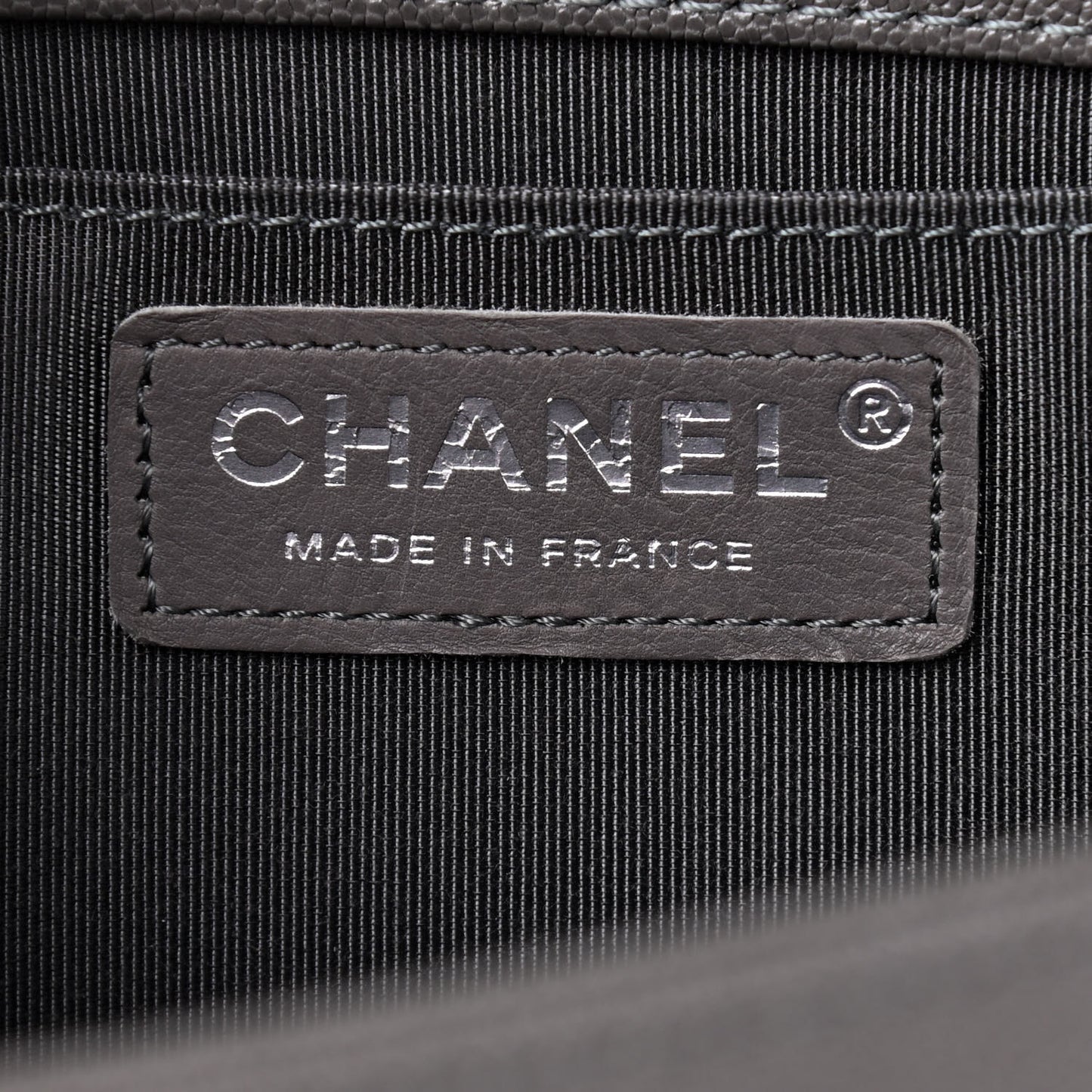 Caviar Quilted Medium Boy Flap Grey