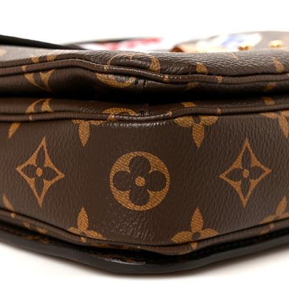 Louis Vuitton Monogram Patches Pochette Metis 11 of 13