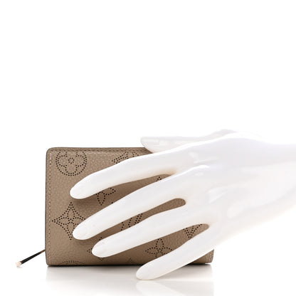 Louis Vuitton Mahina Clea Wallet Galet 2 of 9