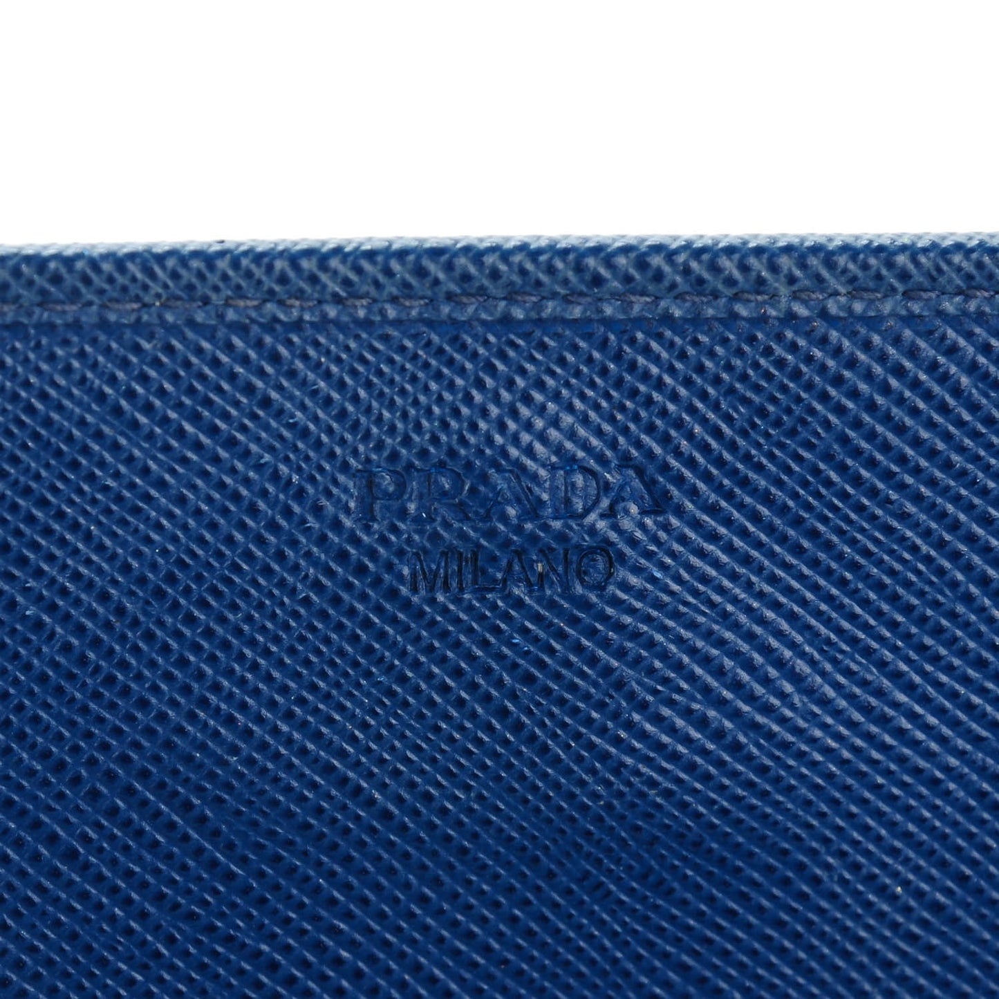 Saffiano Metal Oro Chain Wallet Bleuette