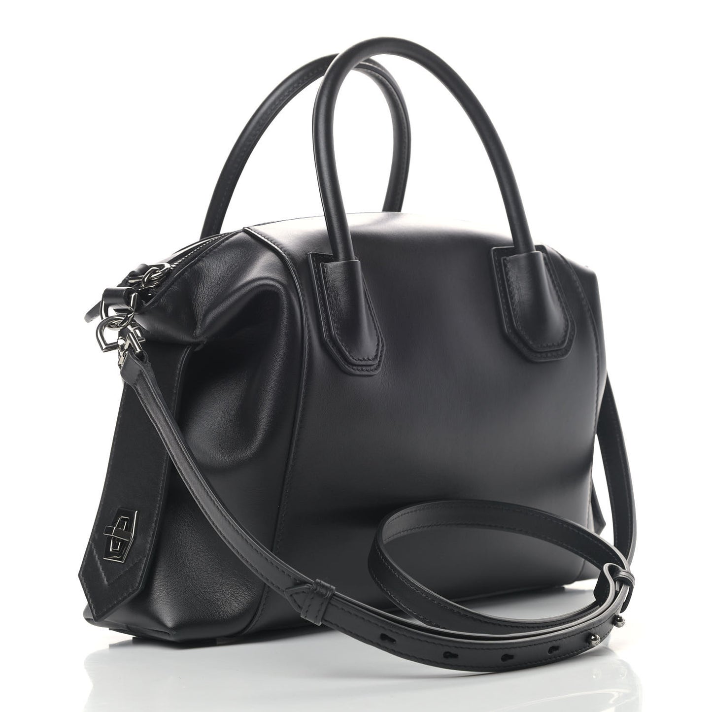 Smooth Calfskin Small Soft Antigona Black