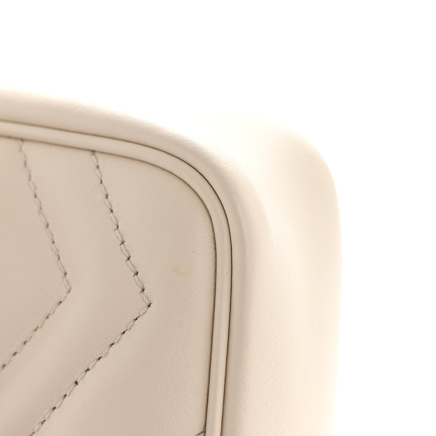 Calfskin Matelasse Super Mini GG Marmont Shoulder Bag White