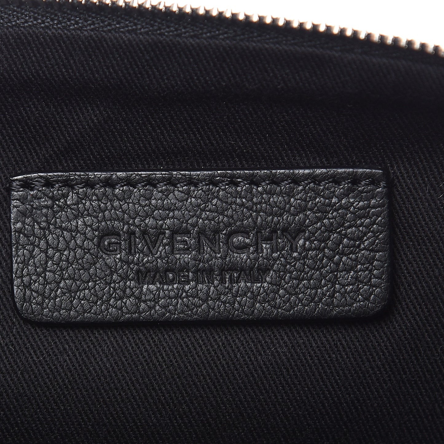 Sugar Goatskin Medium Antigona Pouch Black