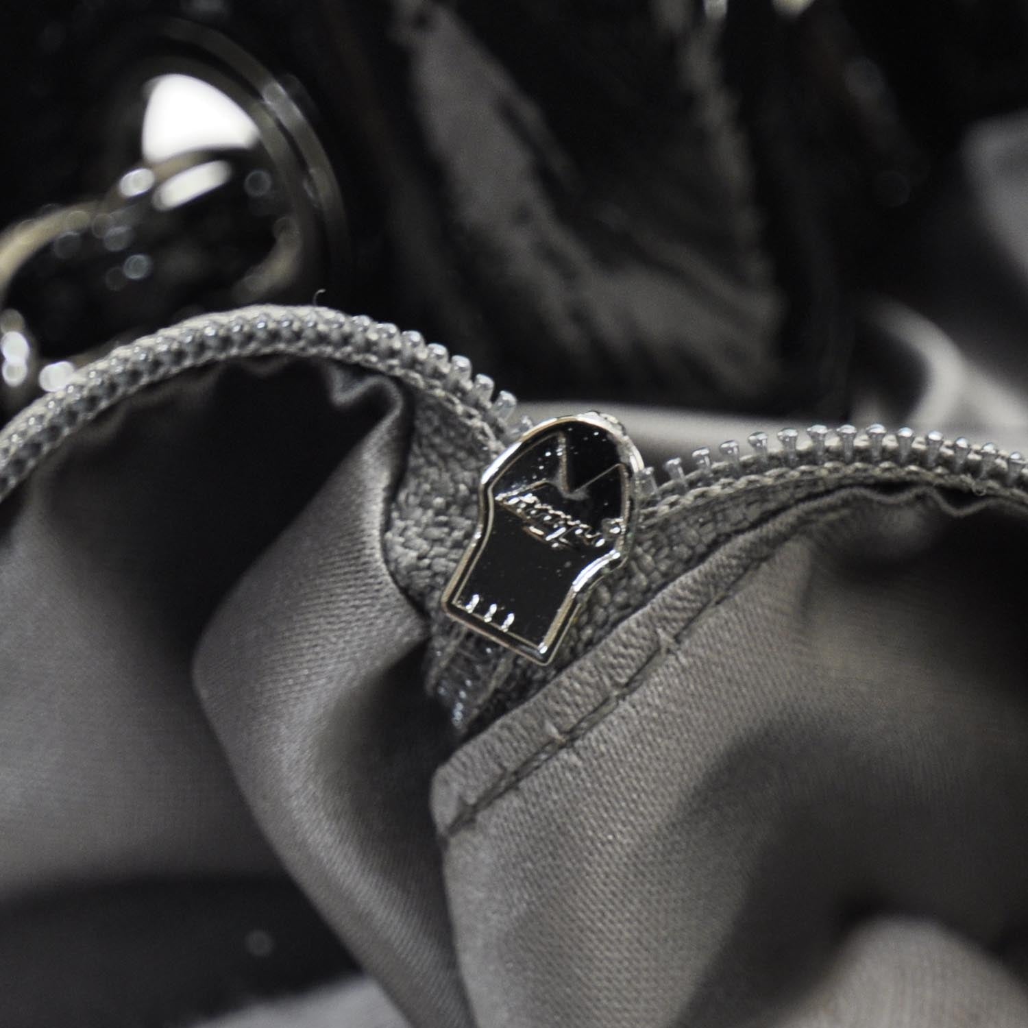 Chanel Vinyl Rock in Moscou Large Tote Black 8 of 10