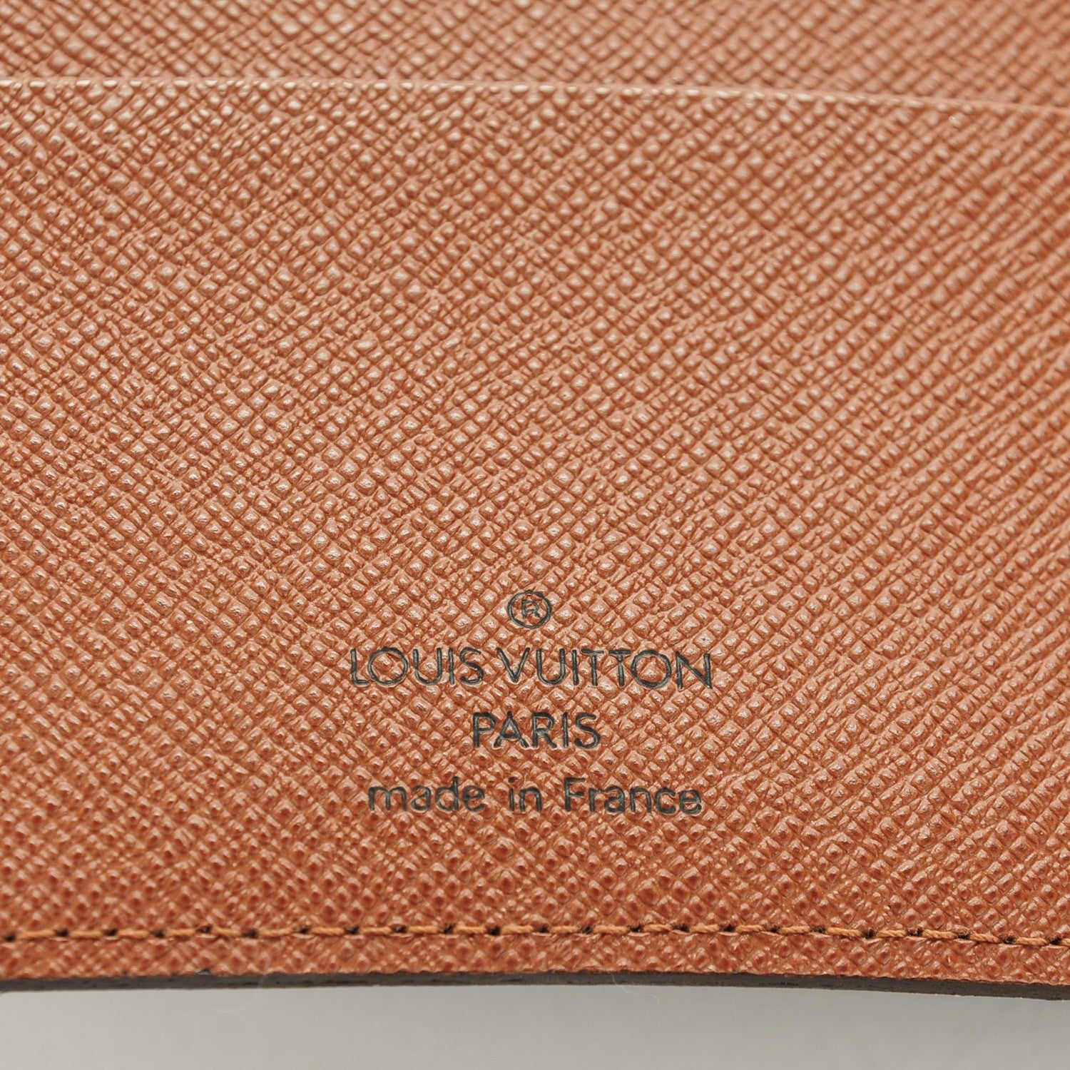 Louis Vuitton Monogram Medium Ring Agenda Cover 6 of 7