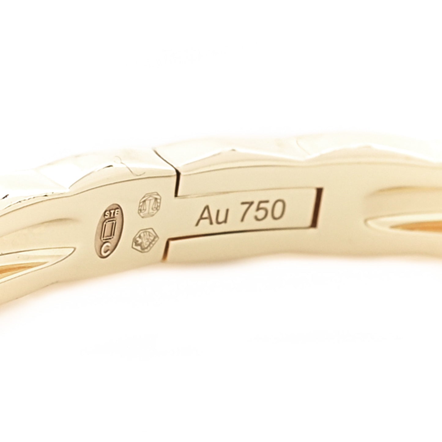 18K Yellow Gold Mini Coco Crush Bangle Bracelet M