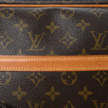Louis Vuitton Monogram Reporter GM 14 of 17