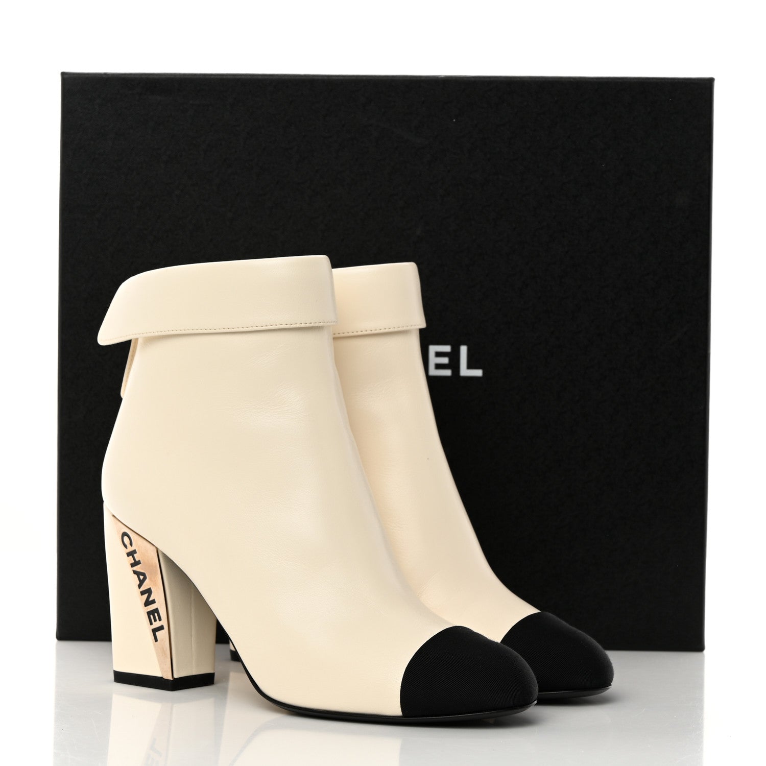 Chanel Lambskin Grosgrain Triangle & Collar 90 Ankle Boots 36 Ivory Black 9 of 9