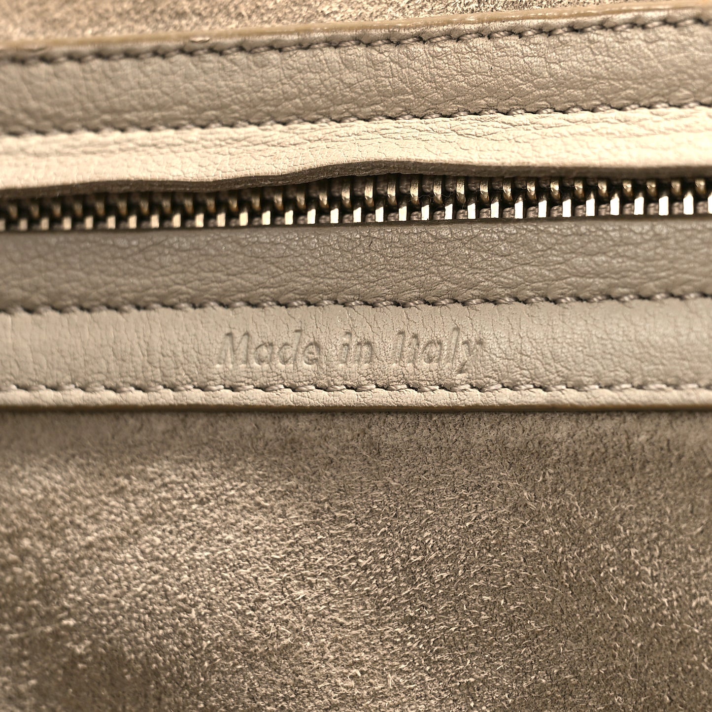 Smooth Calfskin Medium Phantom Luggage