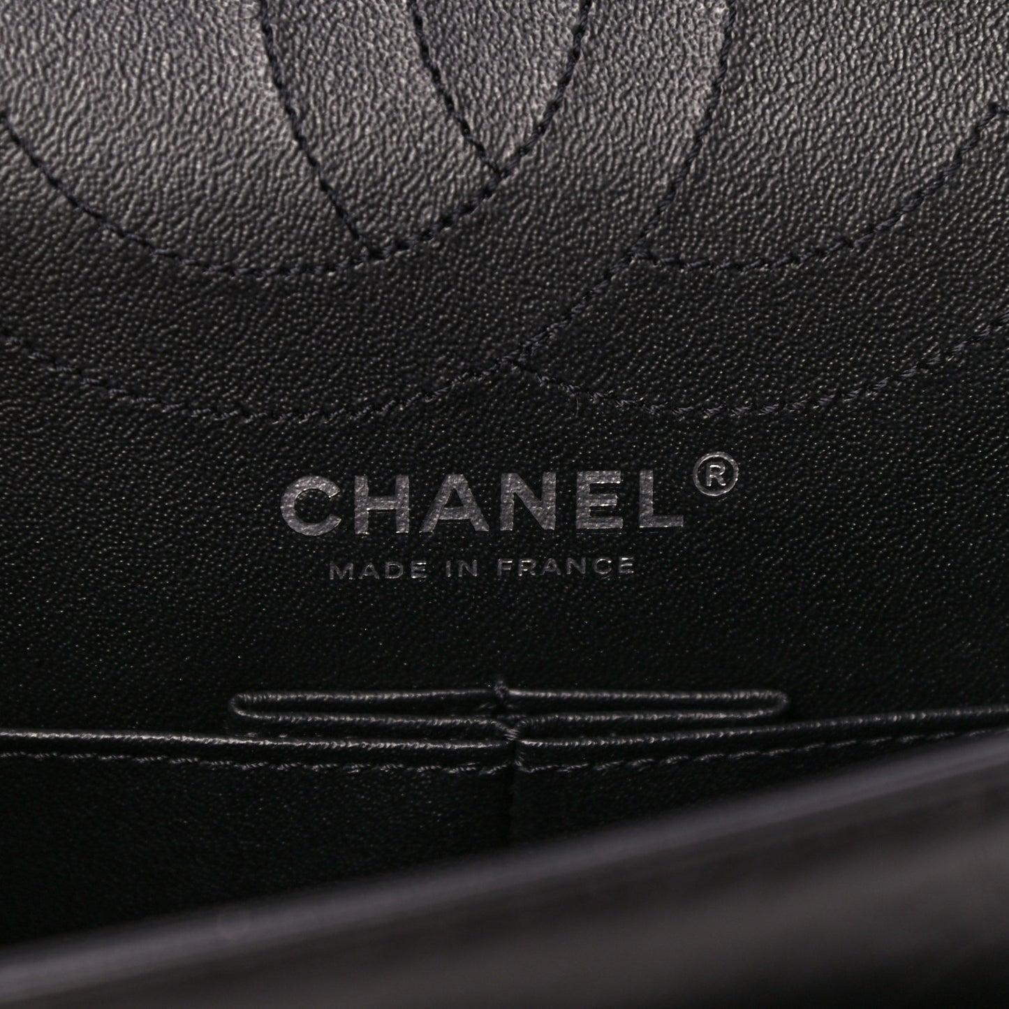 Aged Calfskin Chevron Quilted 2.55 Reissue 225 Flap So Black