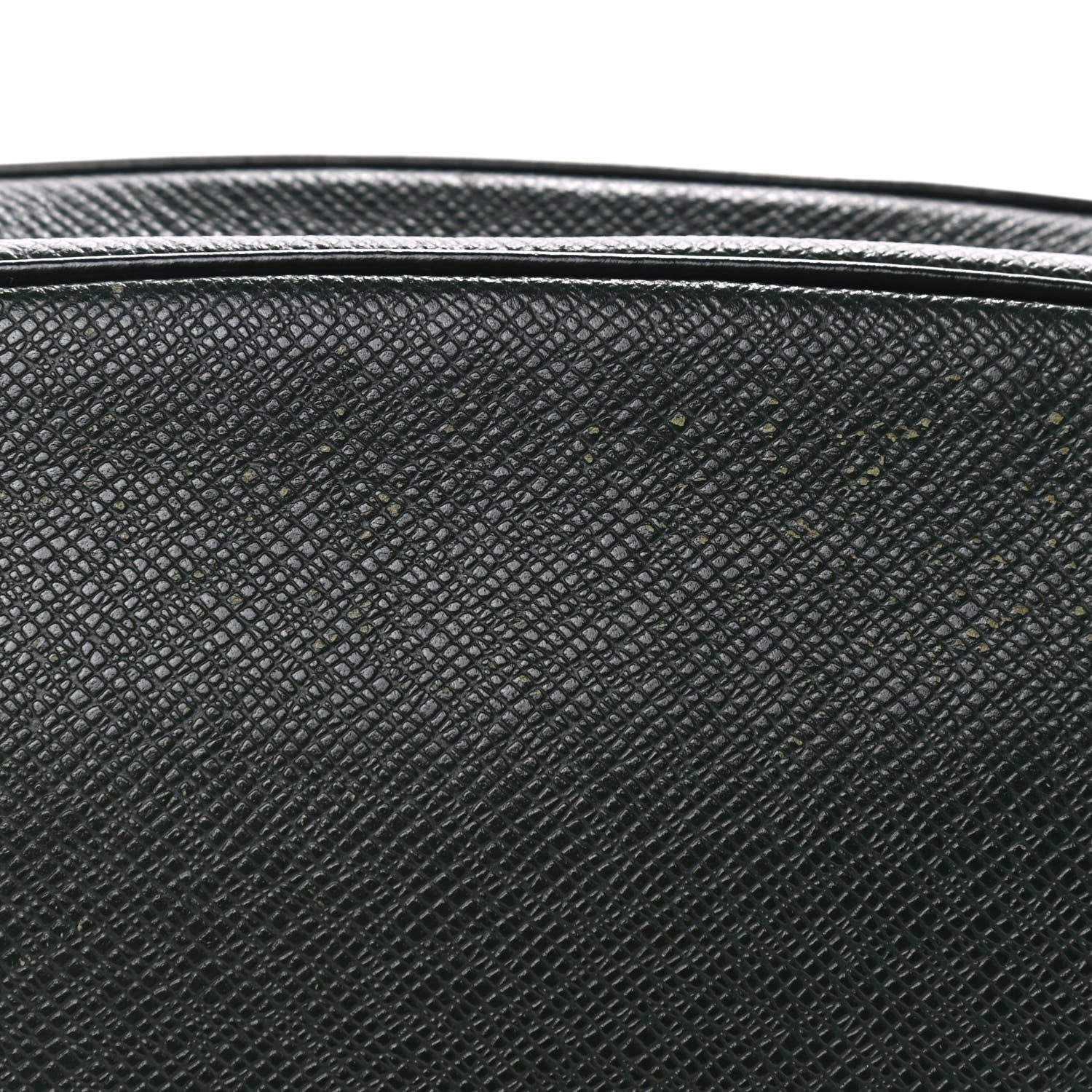 Louis Vuitton Taiga Trousse Toilette GM Epicea 9 of 13
