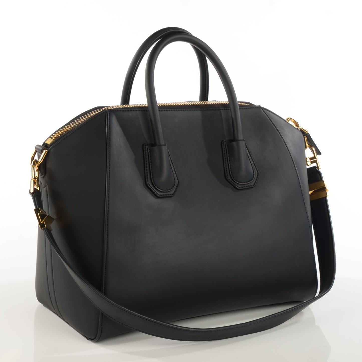 Rubber Effect Calfskin Medium Antigona Black