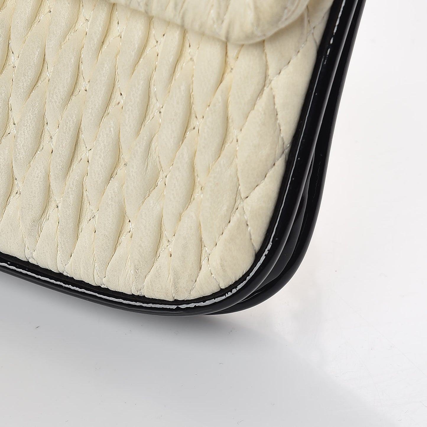 Vinyl Lambskin Quilted Shoulder Flap Beige Black