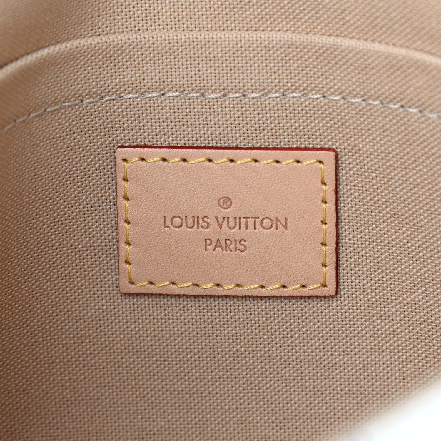 Louis Vuitton Damier Azur Favorite PM 6 of 11