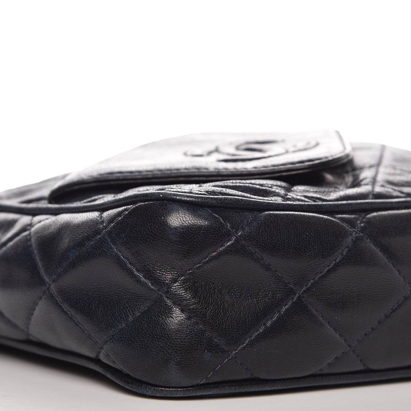 Lambskin Quilted CC Tassel Camera Case Blue