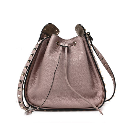 Valentino Garavani Grained Calfskin Rockstud Bucket Bag Poudre 1 of 9
