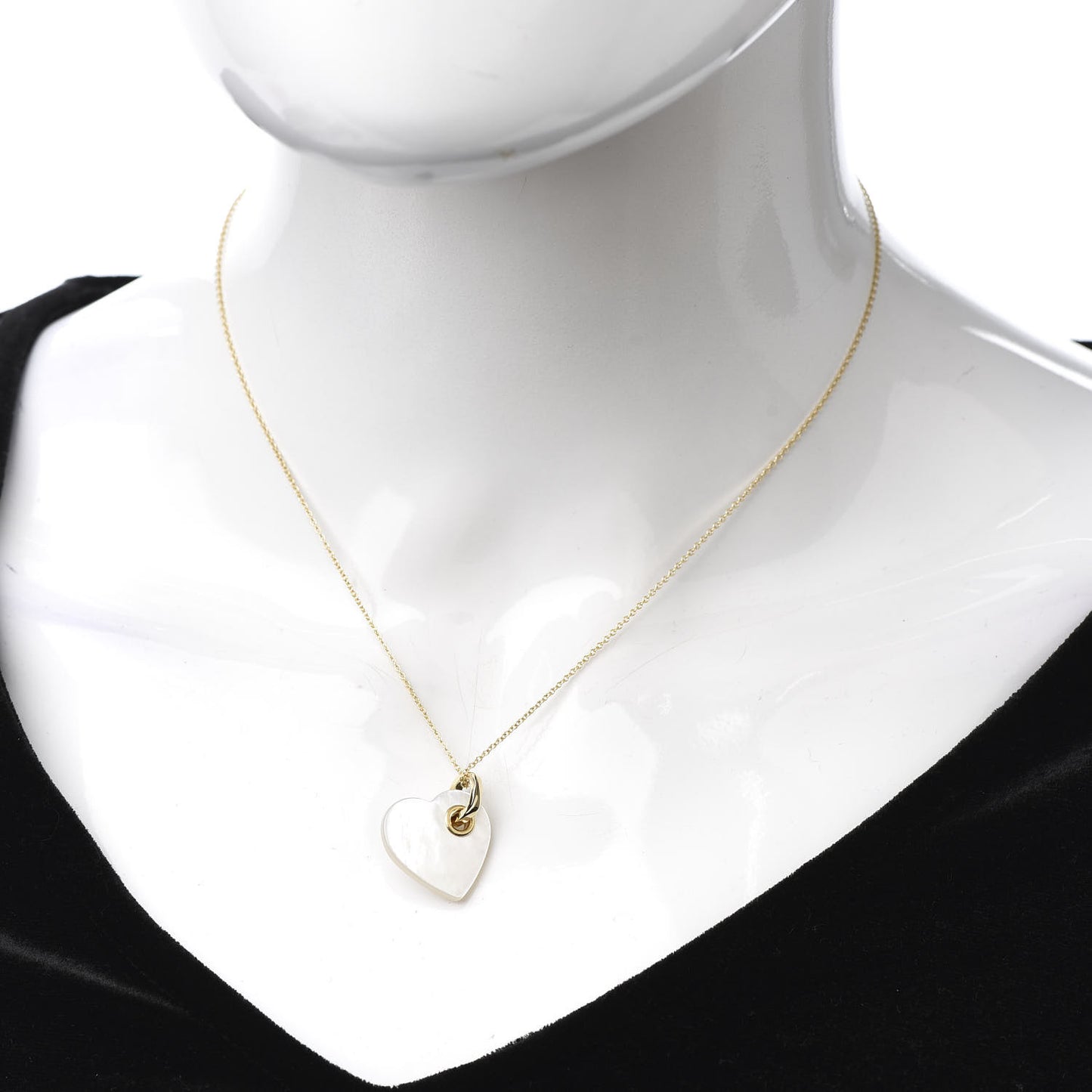 18K Yellow Gold Mother of Pearl Heart Pendant Necklace