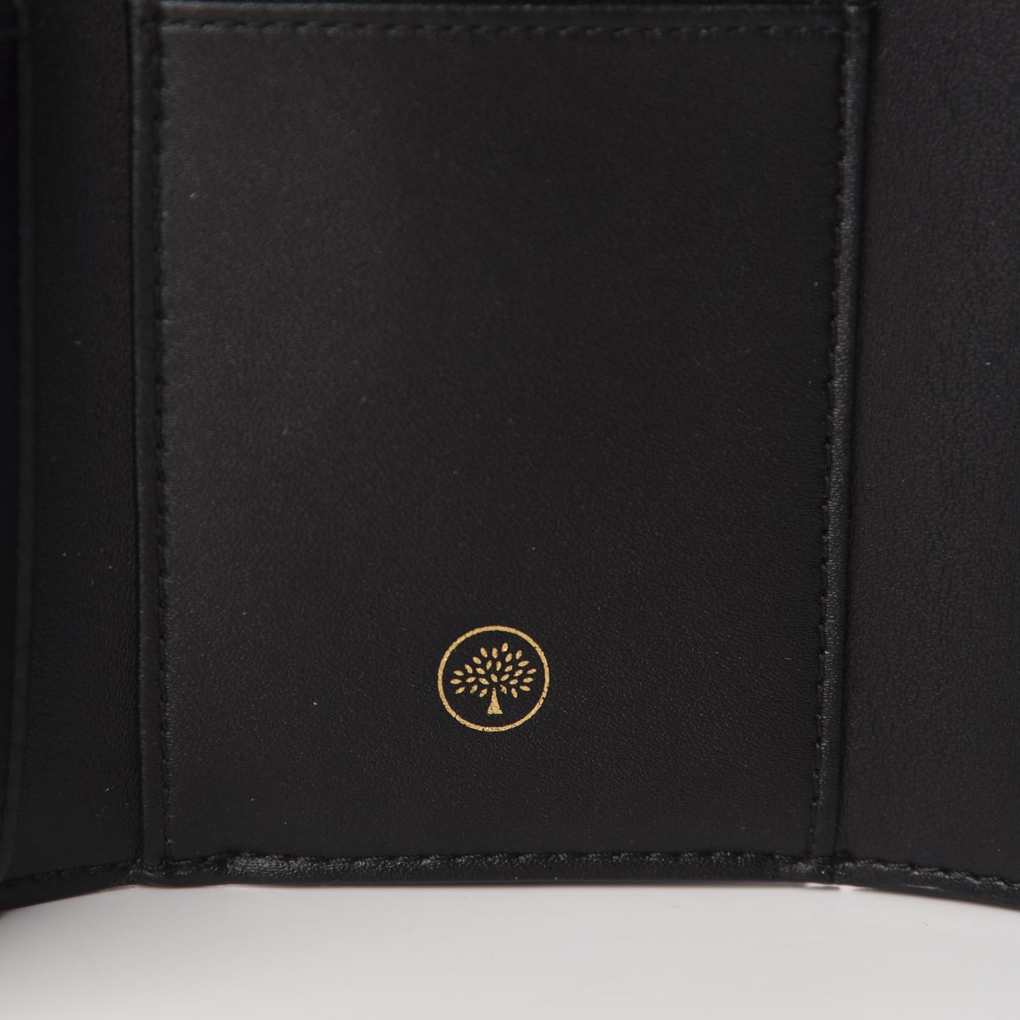 Classic Grain Small Darley Wallet Black