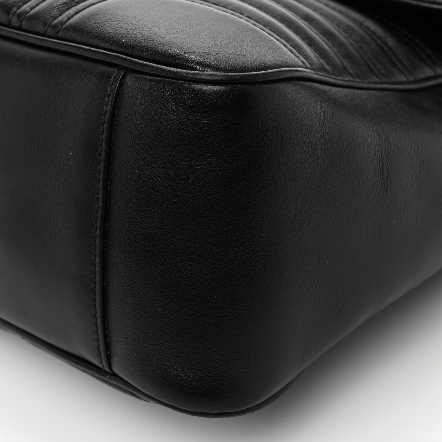 Calfskin Matelasse Large GG Marmont Shoulder Bag Black