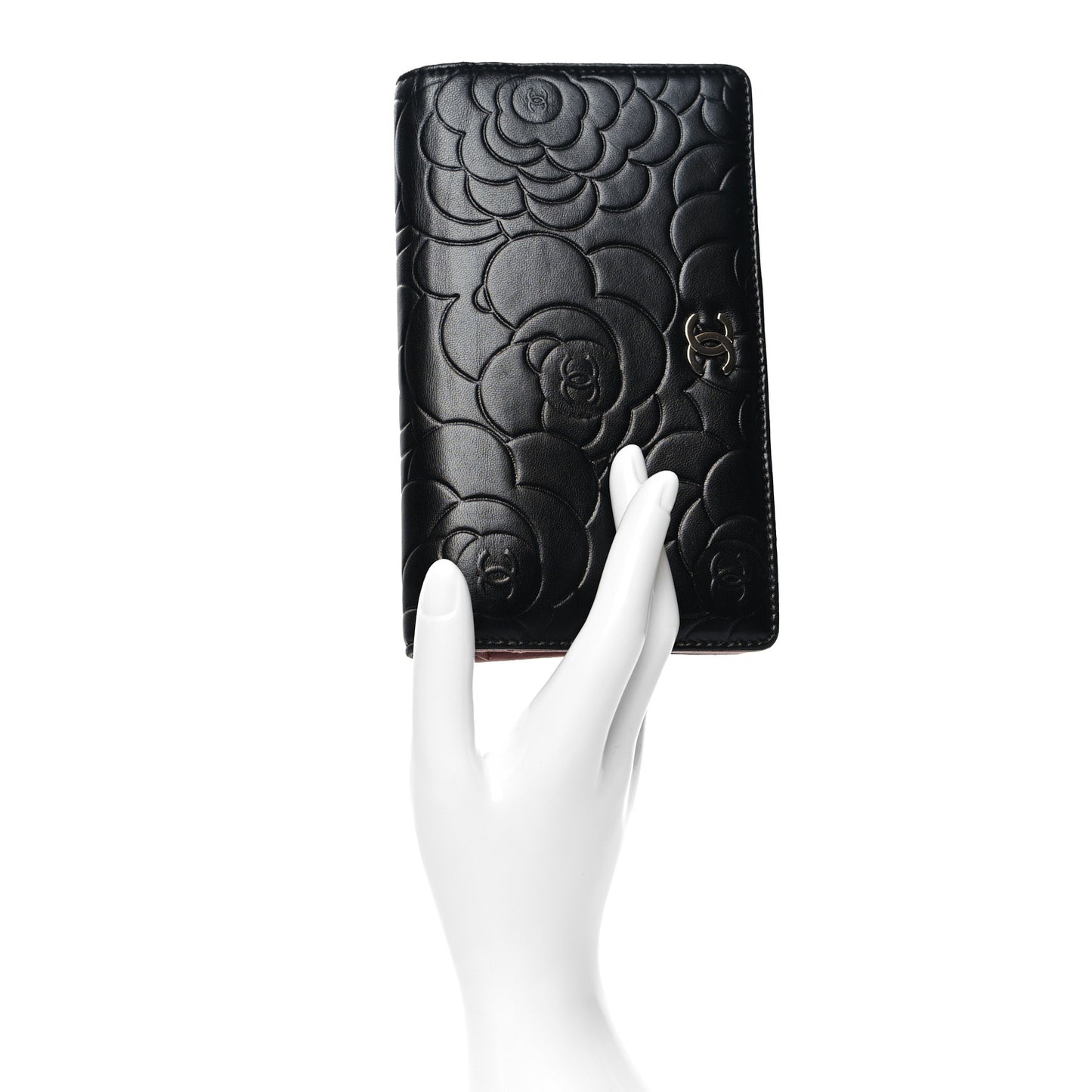 Lambskin Camellia Embossed Yen Wallet Black