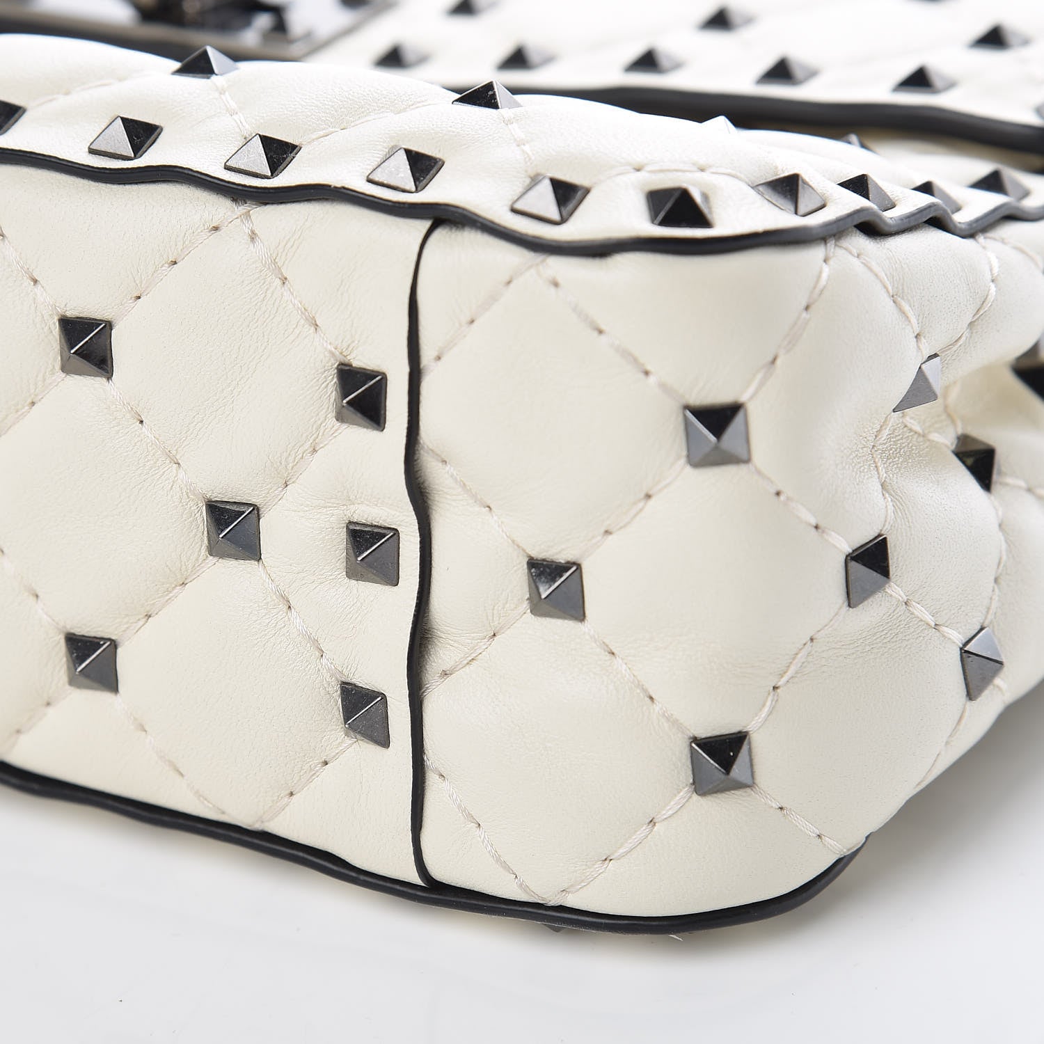 Valentino Garavani Lambskin Medium Rockstud Spike Shoulder Bag White 9 of 9