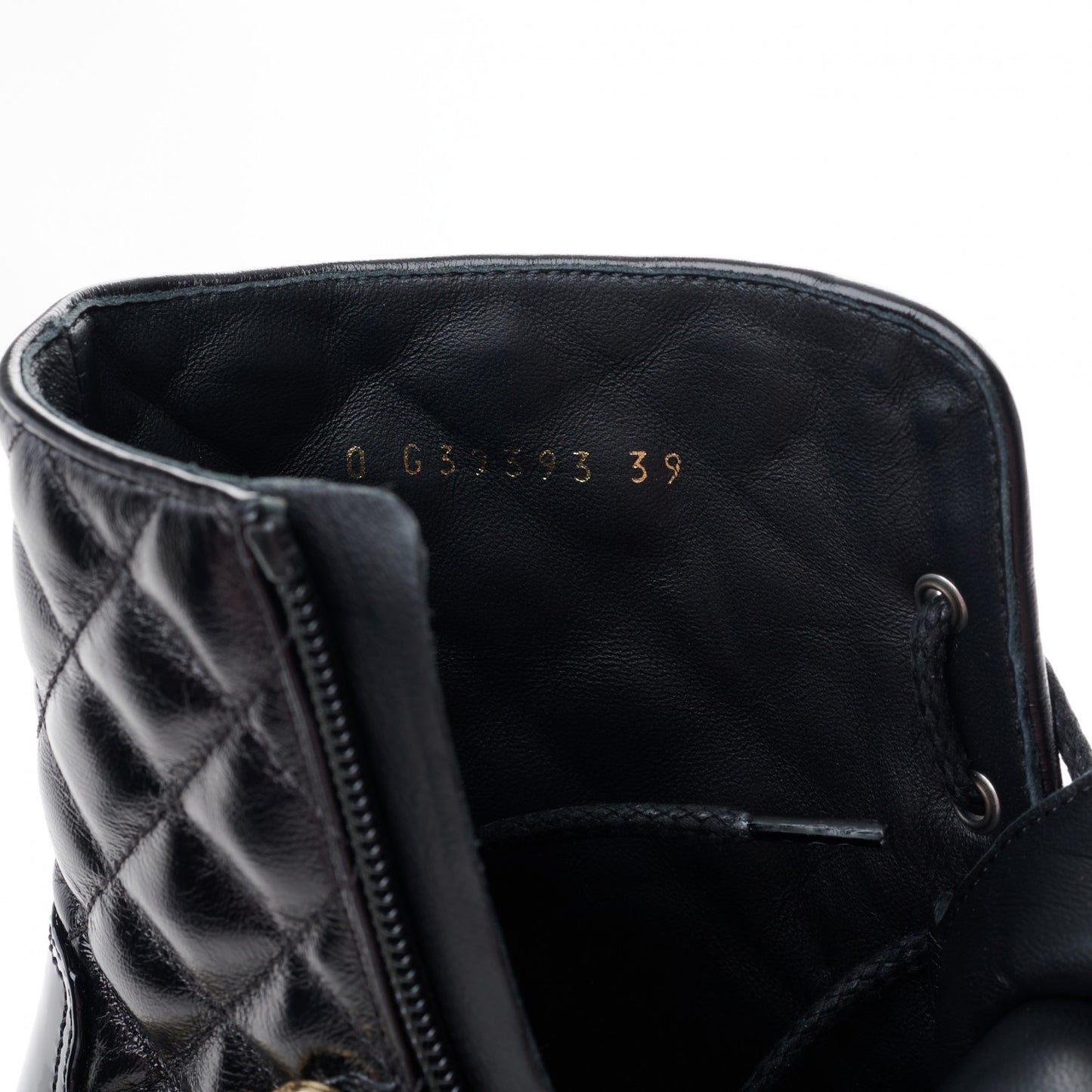 Shiny Calfskin Patent Quilted Chain Lace Up Combat Boots 39 Black