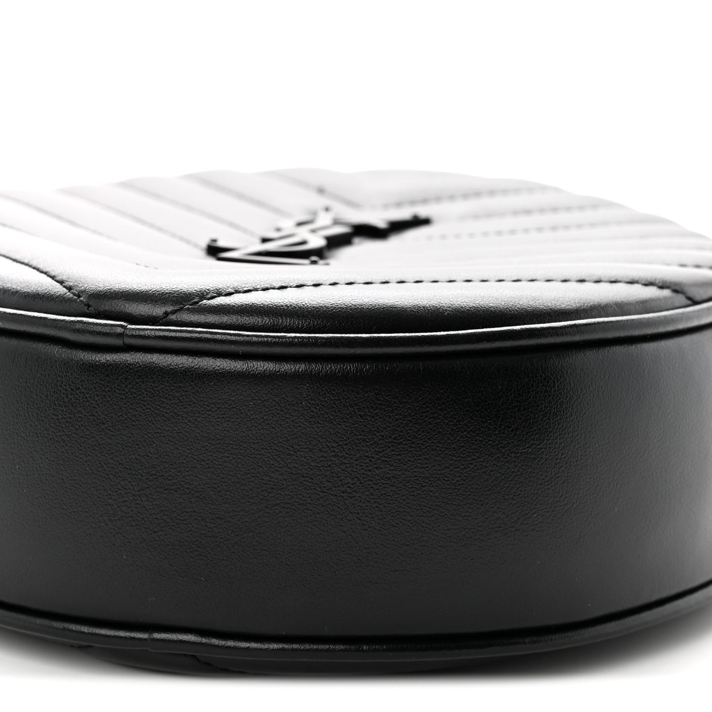 Calfskin Matelasse Chevron Round Vinyle Camera Bag Black