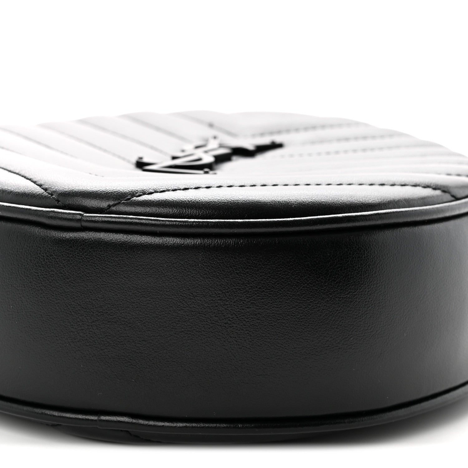 Saint Laurent Calfskin Matelasse Chevron Round Vinyle Camera Bag Black 10 of 10