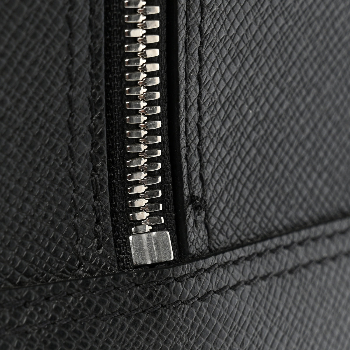 Taiga Briefcase Backpack Black