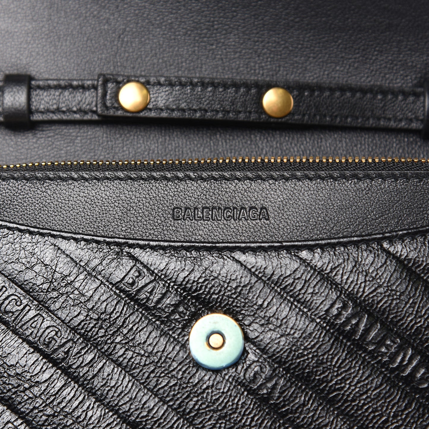 Shiny Goatskin Logo Embossed BB Wallet On Chain Black