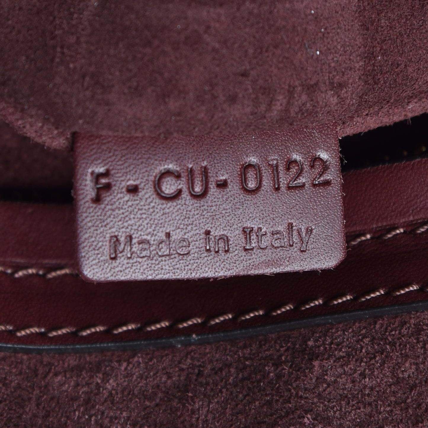 Supple Calfskin Medium Phantom Luggage Burgundy