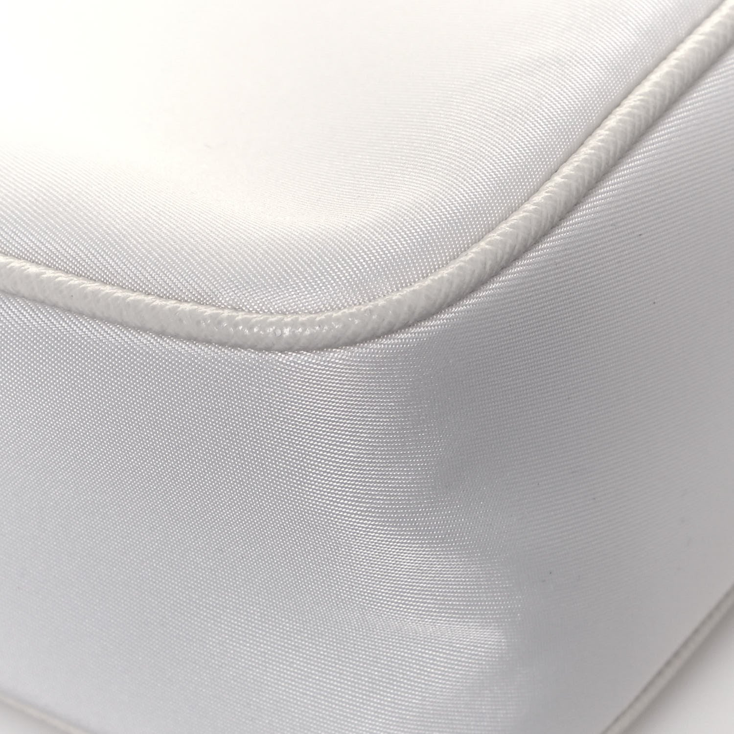 Prada Nylon Re-Edition 2005 Shoulder Bag White 9 of 13