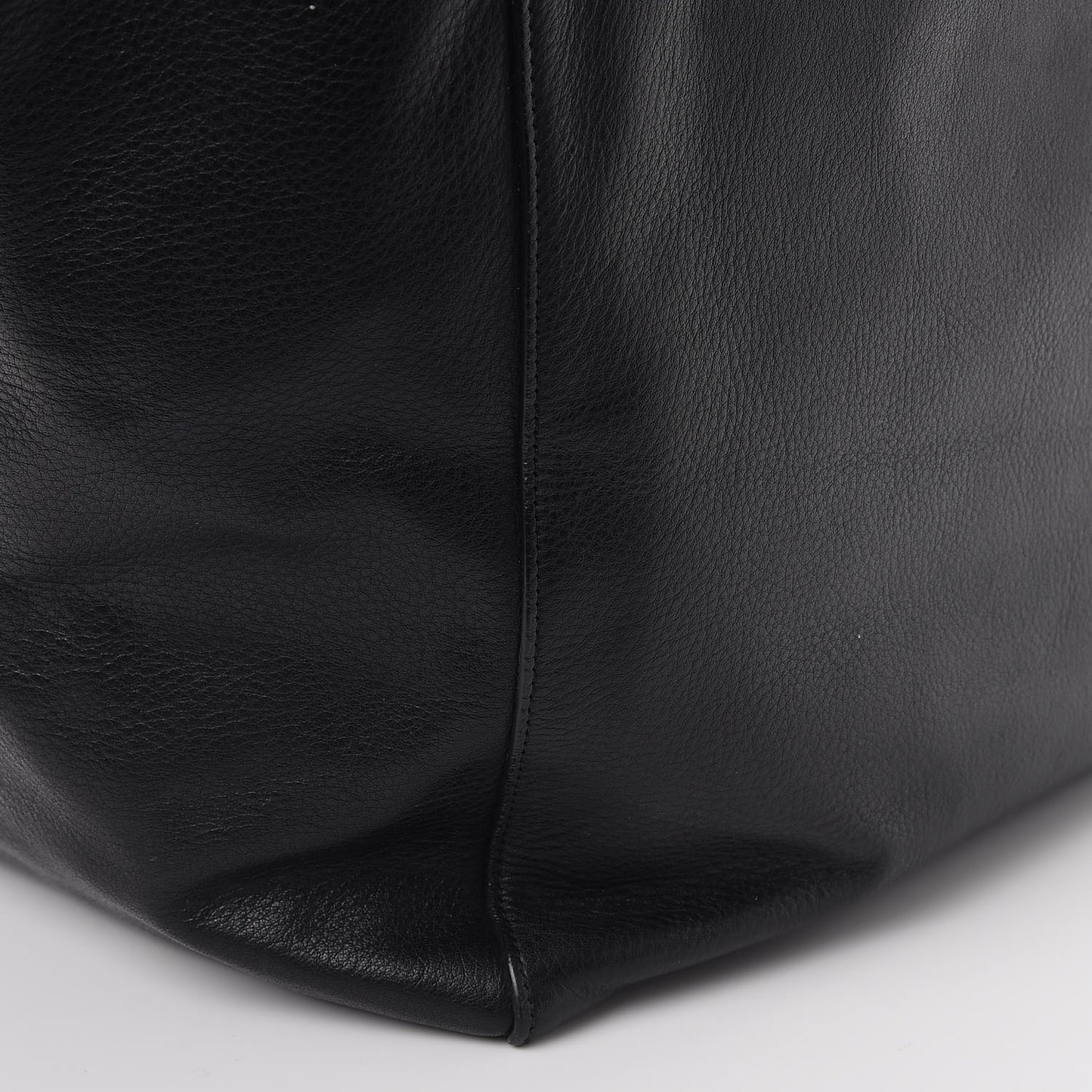 Soft Grained Calfskin Small Belt Cabas Phantom Black