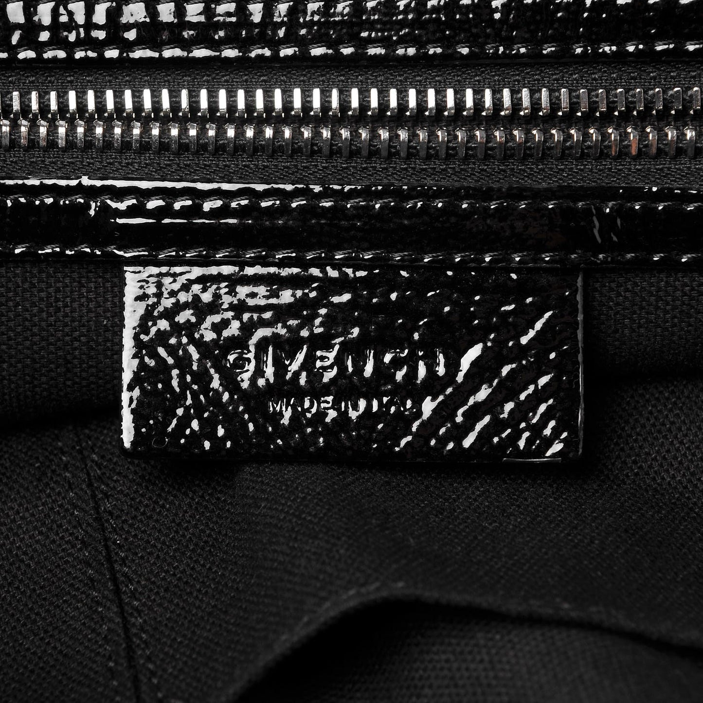 Crinkled Patent Medium Nightingale Black