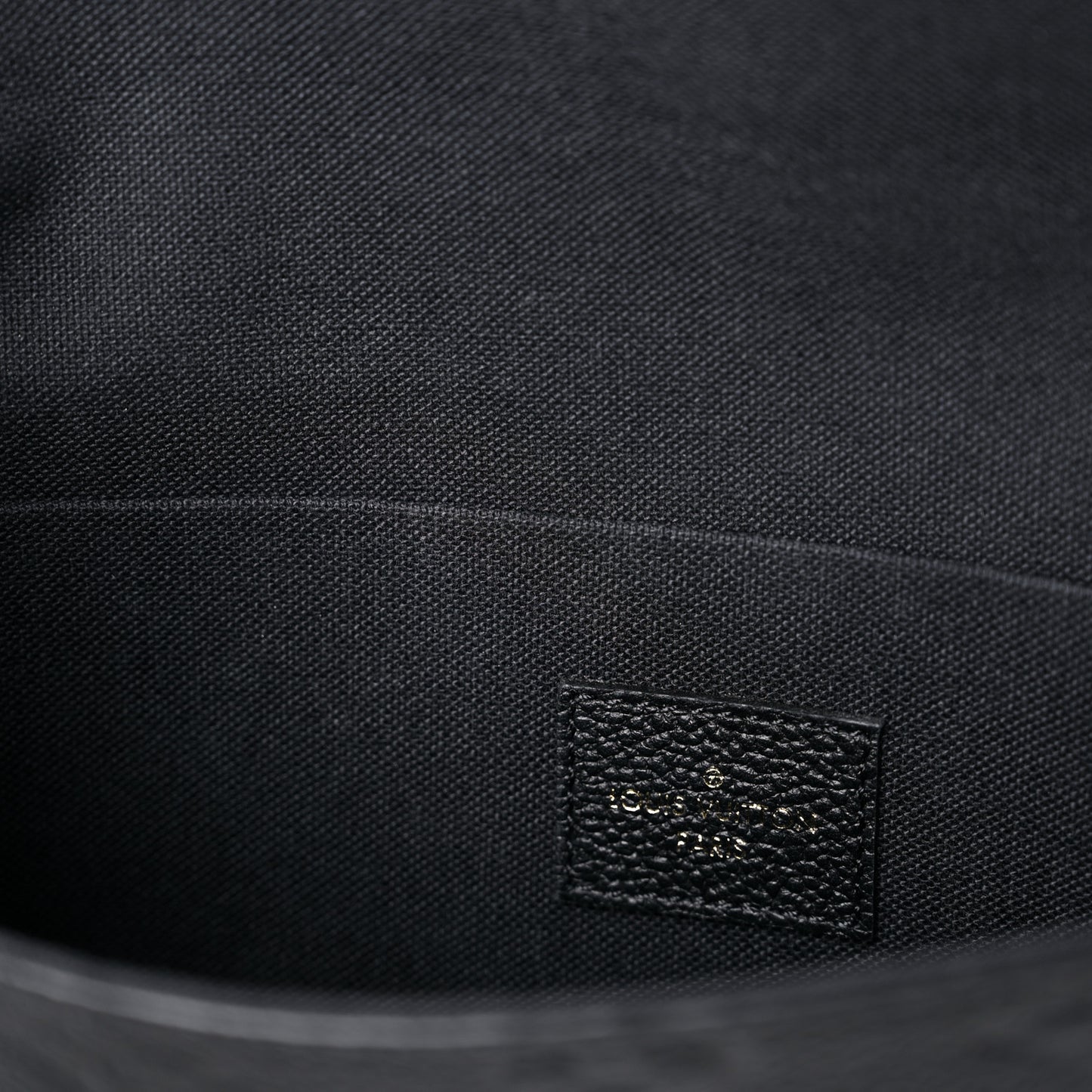 Empreinte Pochette Felicie Chain Wallet Black